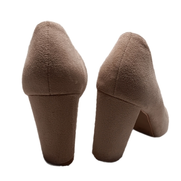 UNILADY Nude Suede-like 4" Block Heel Women 7 Pump with D'Orsay Cut Pointed Toe - Picture 2 of 6